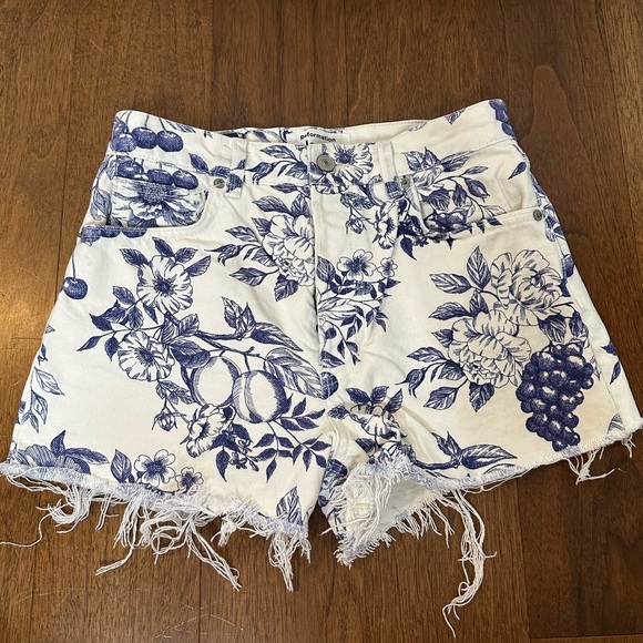 Reformation Pants - Reformation High-Waisted Charlie Shorts Sz. 26